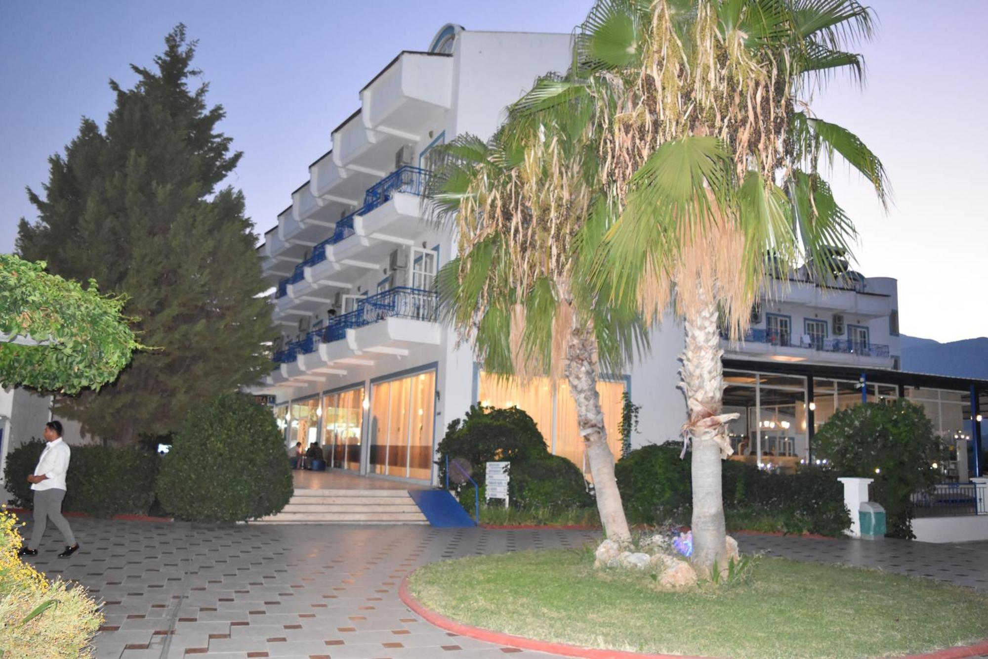 Ares Blue Hotel Kiris Exterior photo