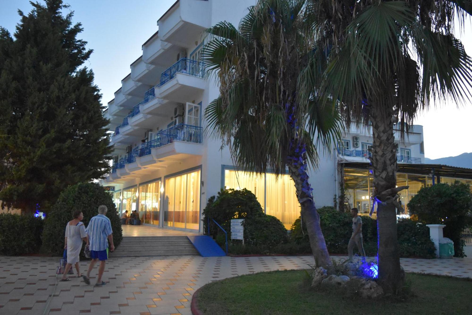 Ares Blue Hotel Kiris Exterior photo